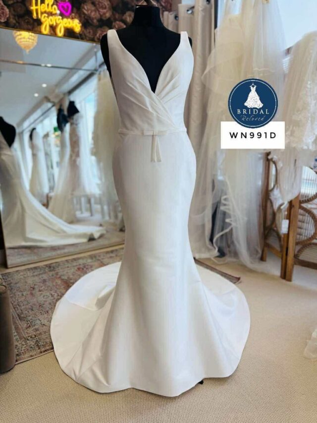 Etoile | Wedding Dress | Fit To Flare | WN991D