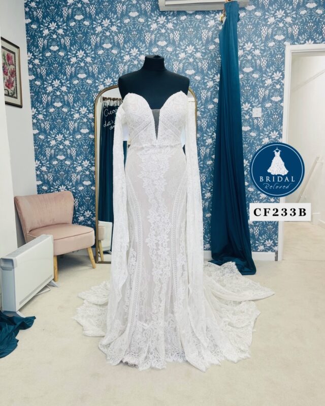 Wilderly | Wedding Dress | Fit To Flare | CF233B