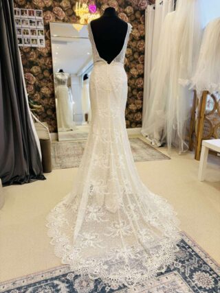 House of Flora | Wedding Dress | Fit To Flare | WN1012D