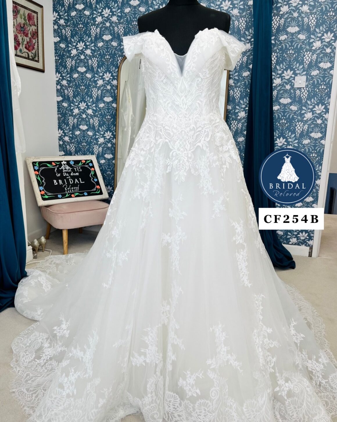 Kenneth Winston | Wedding Dress | A Line | CF254B