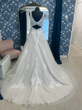 Romantica | Wedding Dress | A Line | CF246B