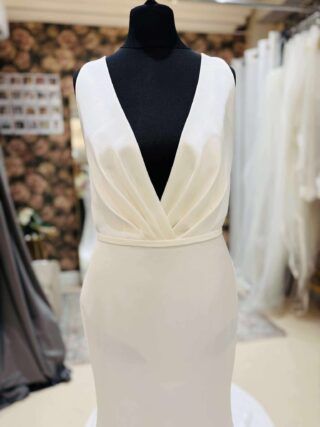 House of flora | Wedding Dress | Fit To Flare | WN1010D