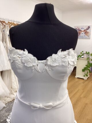 Enzoani | Wedding Dress | Fit To Flare | T689F