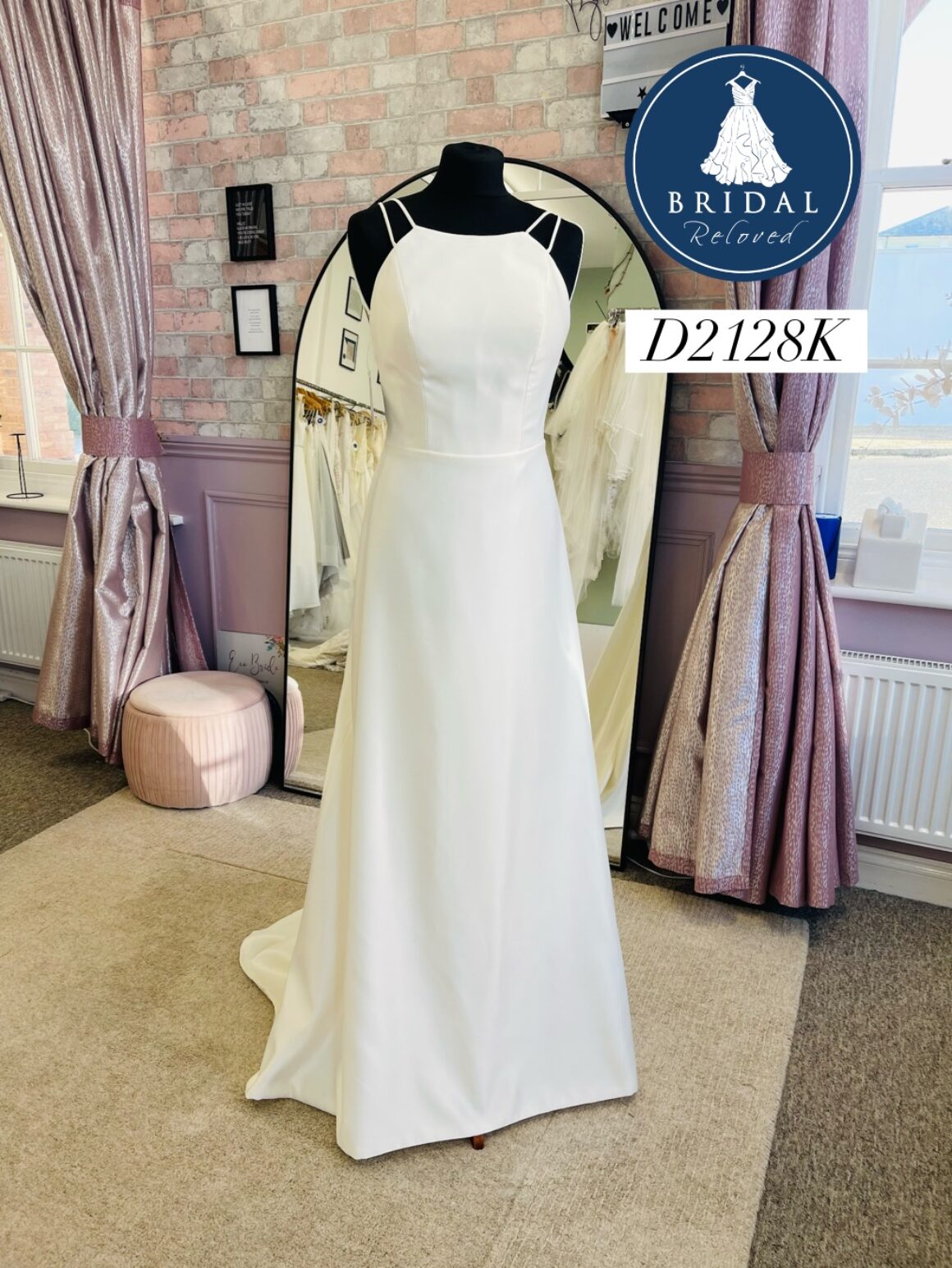 Pure Bridal | Wedding Dress | Column | D2128K
