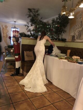 Maggie Sottero | Wedding Dress | Fit to Flare | C9673