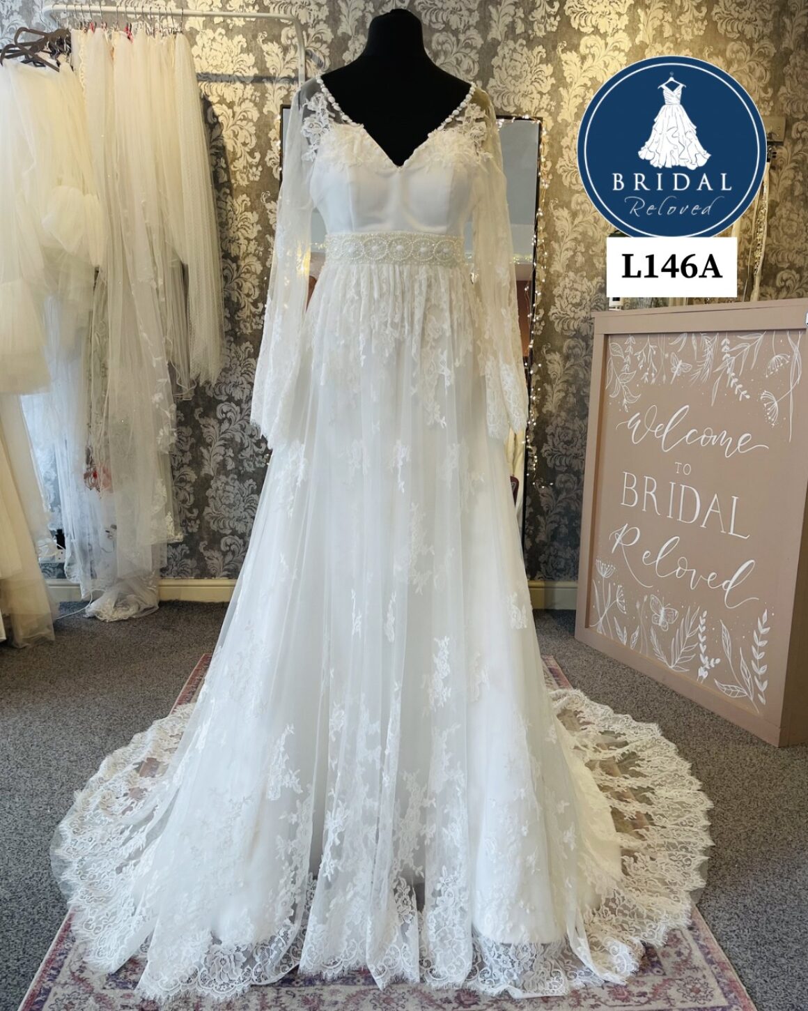 Dianne Harbridge | Wedding Dress | A Line | L146A
