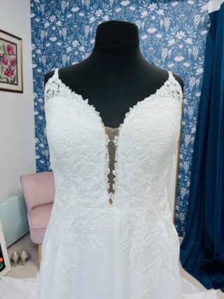 Wilderly | Wedding Dress | A Line | CF257B