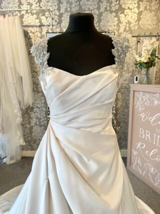 Enzoani | Wedding Dress | A Line | L136A