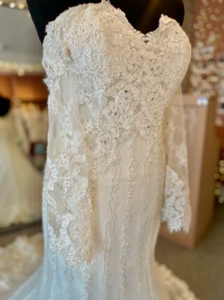 Something by Meg | Wedding Dress | Fit To Flare | L629