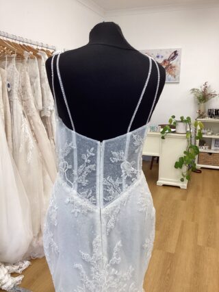 Monreal | Wedding Dress | Fit To Flare | T697F