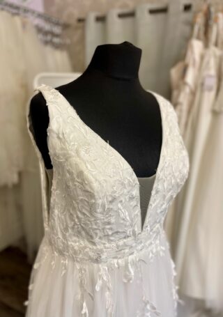 Tania Olsen | Wedding Dress | A Line | C412JL