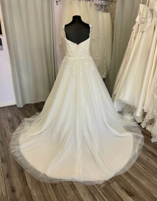 Lou Lou | Wedding Dress | A Line | C411JL