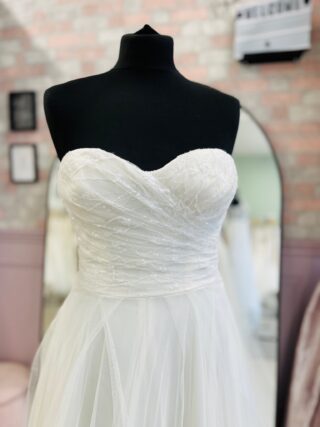 Benjamin Roberts | Wedding Dress | A Line | D2132K
