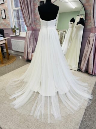 Benjamin Roberts | Wedding Dress | A Line | D2132K