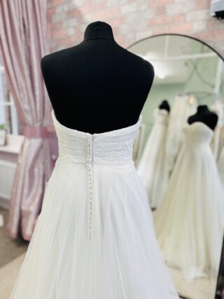 Benjamin Roberts | Wedding Dress | A Line | D2132K