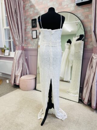 Enchanting | Wedding Dress | Sheath | D2142K