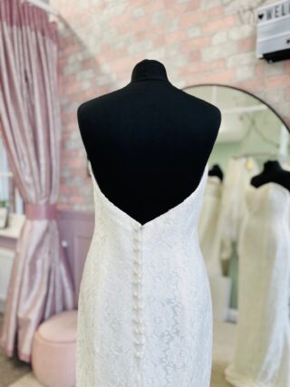 Nicola Anne | Wedding Dress | Column | D2154K