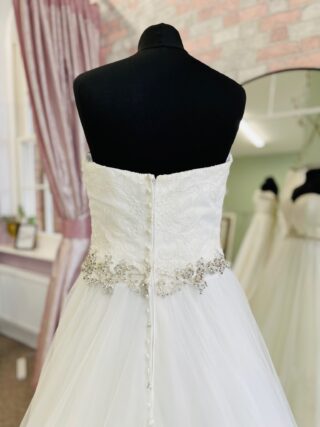 Allure Bridal | Wedding Dress | A Line | D2158K