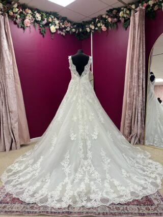 Eddy K | Wedding Dress | A Line | FLB139N
