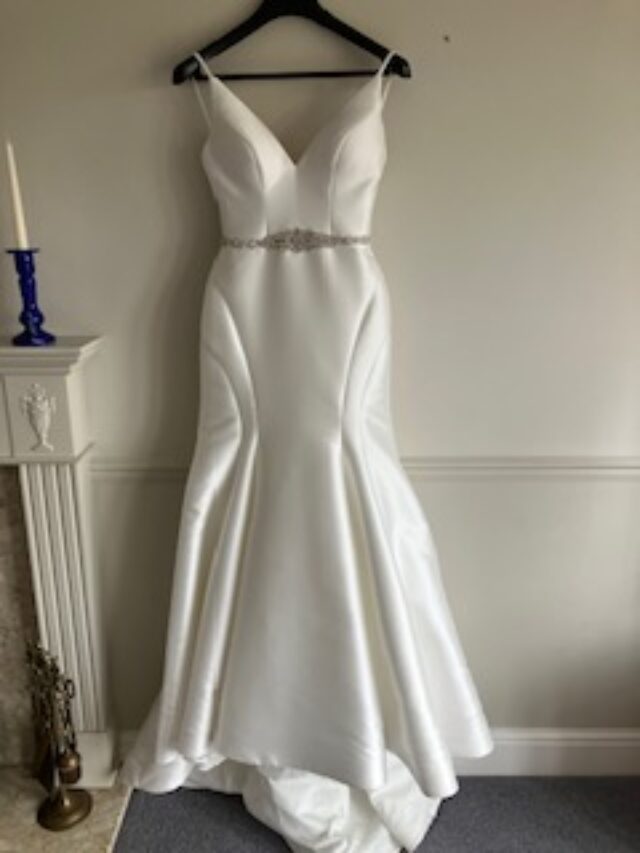 Martina Liana | Wedding dress | Fit to Flare | C9830