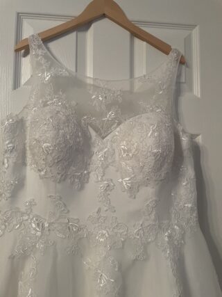 Unknown Designer  | Wedding dress | Aline | C9867