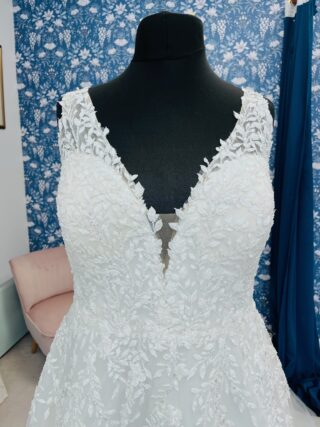 Allure | Wedding Dress | A Line | CF277B