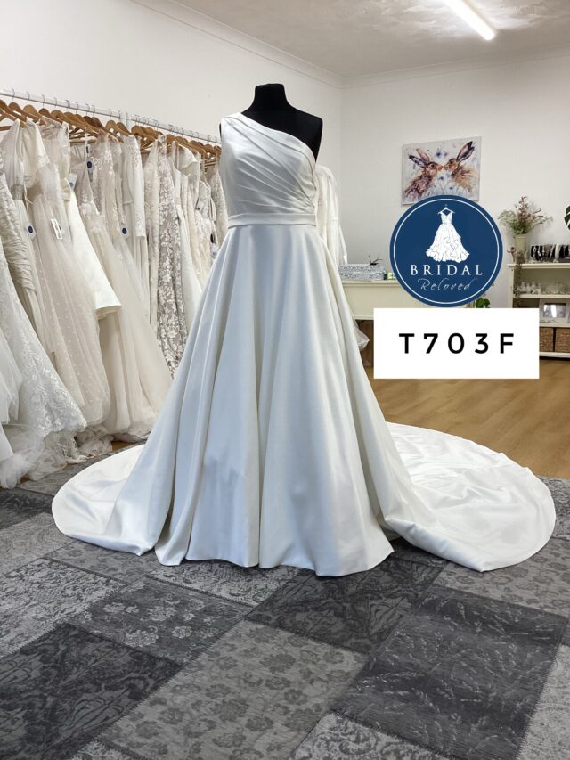 Donna Salado | Wedding Dress | A Line | T703F