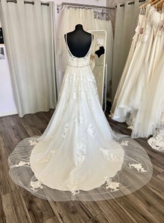 Lore | Wedding Dress | A Line | C426JL