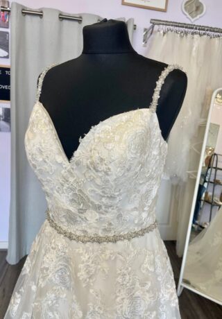 Lore | Wedding Dress | A Line | C426JL