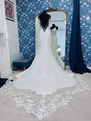 Enzoani | Wedding Dress | Fit To Flare | CF298B