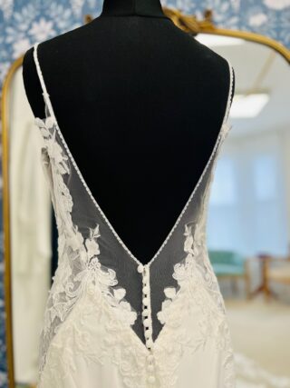 Enzoani | Wedding Dress | Fit To Flare | CF298B