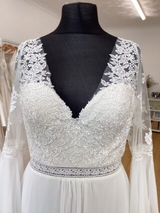Tres Chic | Wedding Dress | A Line | T710F