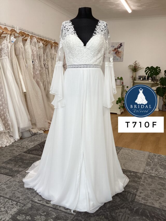 Tres Chic | Wedding Dress | A Line | T710F
