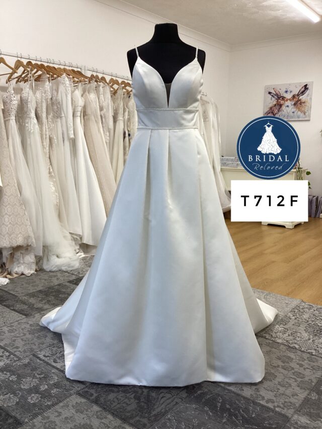 Ladybird | Wedding Dress | A Line | T712F