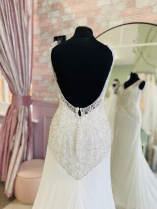Ronald Joyce | Wedding Dress | Fit To Flare | D2172K