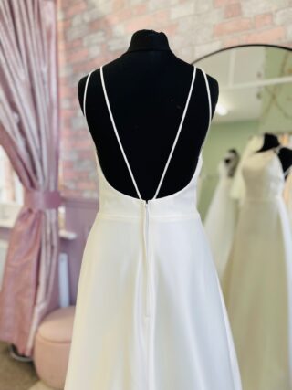 Pure Bridal | Wedding Dress | A Line | D2181K