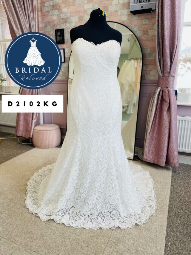 Alana Rose | Wedding Dress | A Line | D2102KG