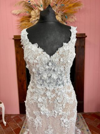 Madi Lane | Wedding Dress | Fit To Flare | RB200S