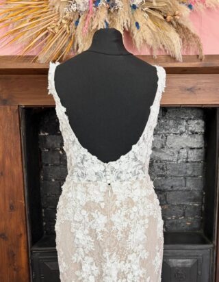 Madi Lane | Wedding Dress | Fit To Flare | RB200S