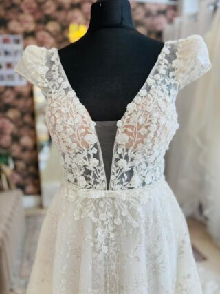 Nicole Milano | Wedding Dress | A Line | WN1059D