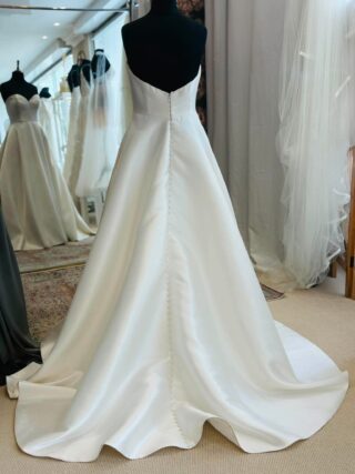 Freda Bennet | Wedding Dress | A Line | WN1078D