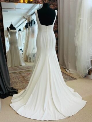 Freda Bennet | Wedding Dress | Fit To Flare | WN1076D