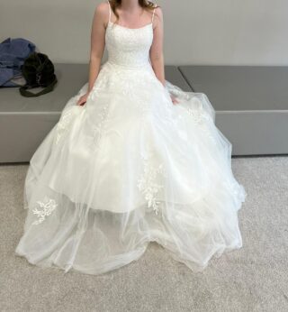 Heidi Hudson | Wedding dress | Aline | C10053
