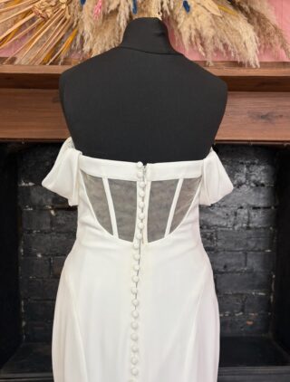 Enzoani | Wedding Dress | Fit To Flare | RB209S