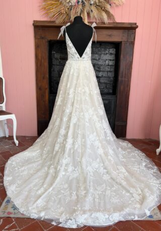 Abella | Wedding Dress | A Line | RB234S