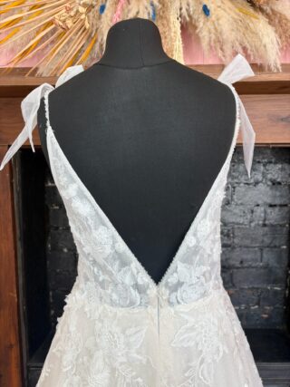 Abella | Wedding Dress | A Line | RB234S