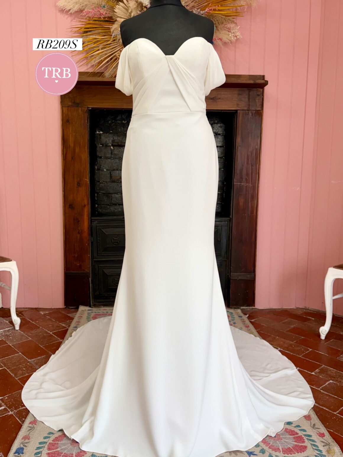 Enzoani | Wedding Dress | Fit To Flare | RB209S