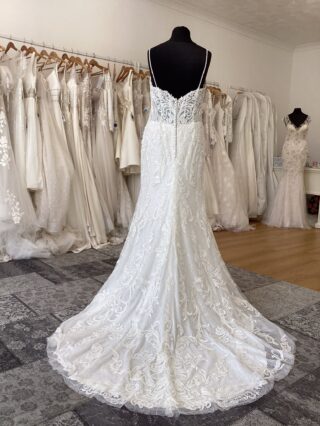 Veni Infantino | Wedding Dress | Fit To Flare | T719F