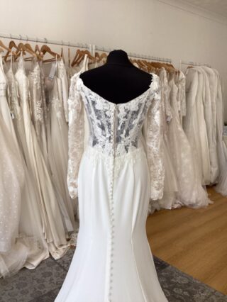 Veni Infantino | Wedding Dress | Fit To Flare | T717F