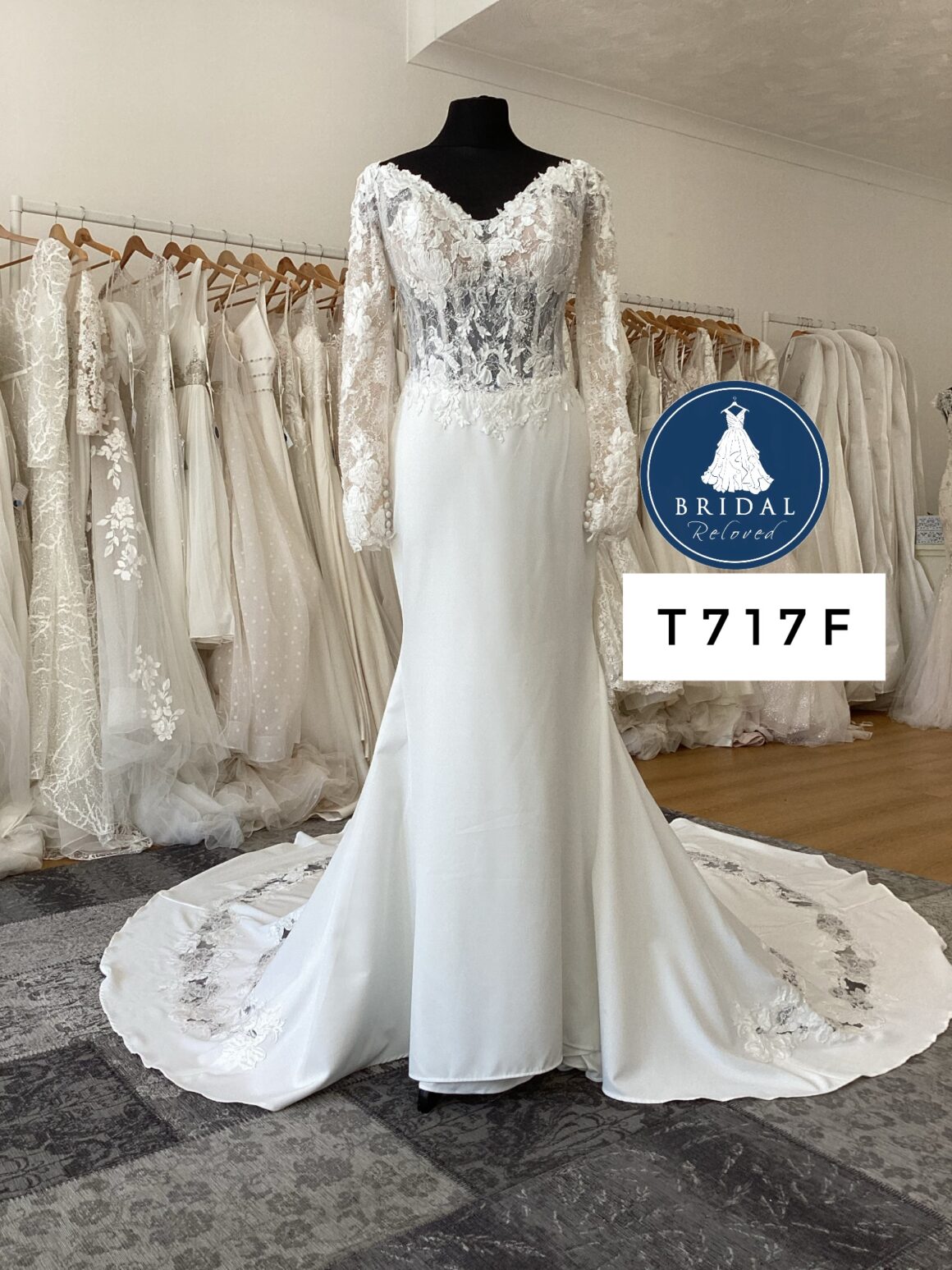 Veni Infantino | Wedding Dress | Fit To Flare | T717F